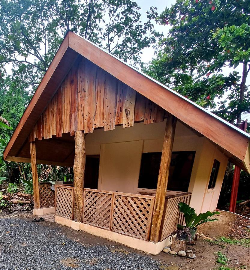 Ballena Oasis Homes & Glamping Uvita Luaran gambar