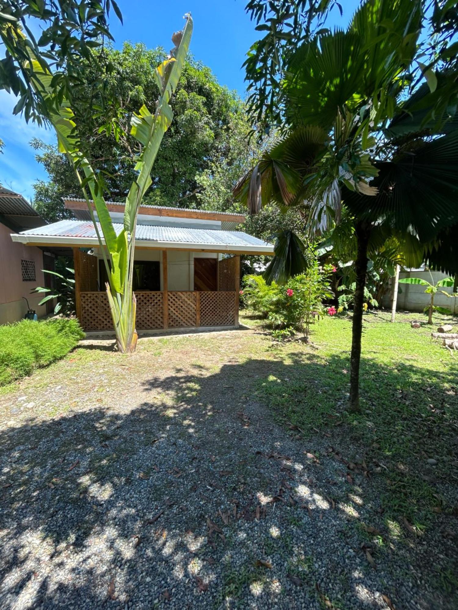 Ballena Oasis Homes & Glamping Uvita Luaran gambar