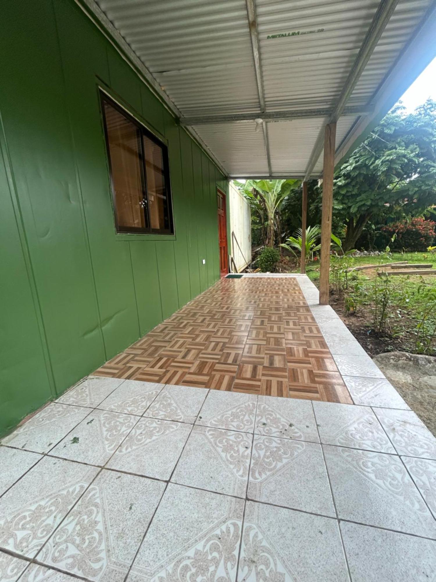 Ballena Oasis Homes & Glamping Uvita Luaran gambar